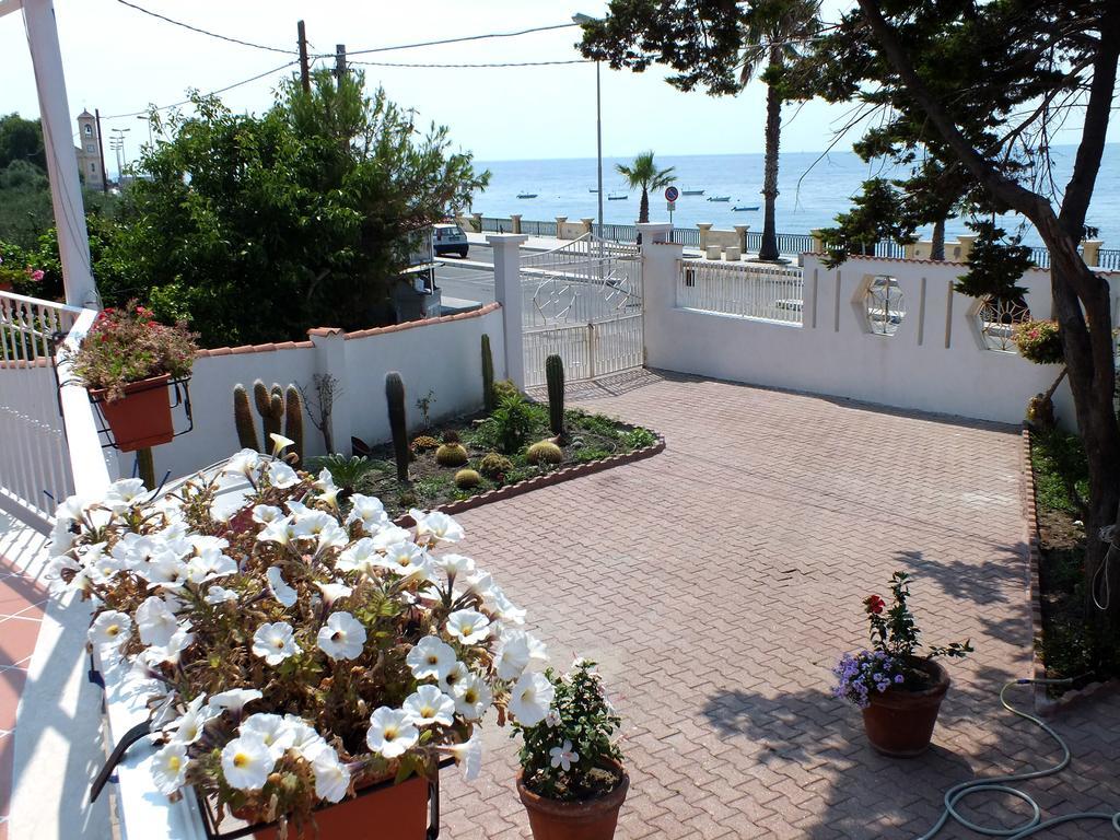 B&B Villa Sul Mare Melito Di Porto Salvo Exteriér fotografie