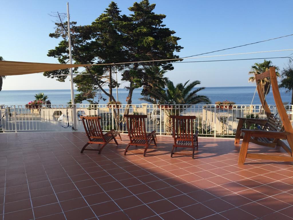 B&B Villa Sul Mare Melito Di Porto Salvo Exteriér fotografie