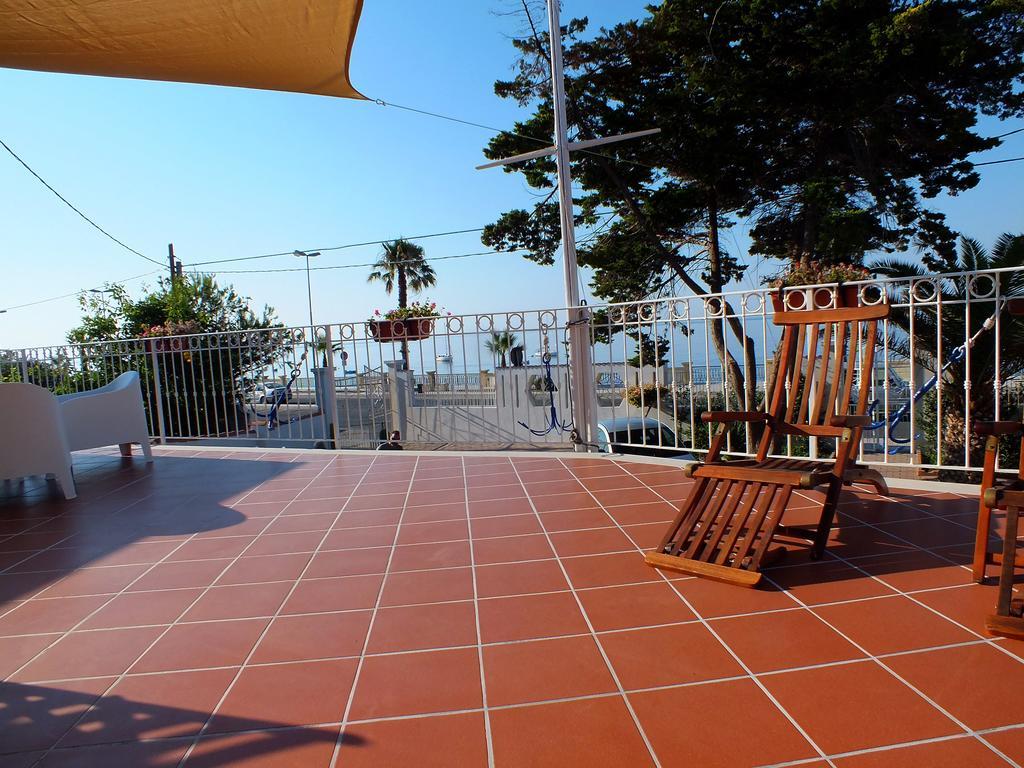 B&B Villa Sul Mare Melito Di Porto Salvo Exteriér fotografie